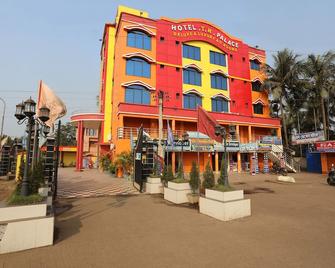 Oyo 25006 Hotel Tr Palace - Roychak - Building