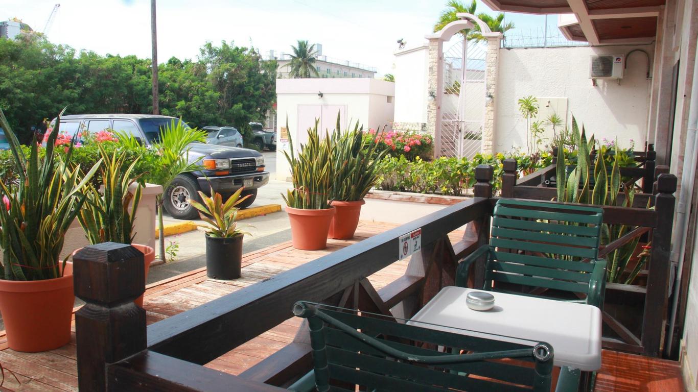 Holiday Saipan Hotel
