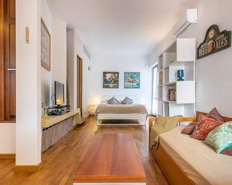 Studio in Poetto beach - Cagliari - Sala de estar