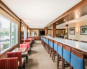 Comfort Inn and Suites Vancouver Downtown City Center - Vancouver - Dining room