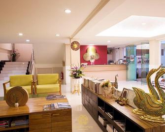 Muanmanee Boutique Hotel - Loei - Front desk
