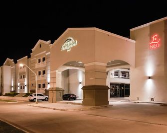Howard Johnson by Wyndham Formosa Casino - Ciudad de Formosa - Edificio