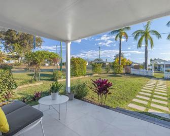 Warm and Cozy Cottage House - Gympie - Patio