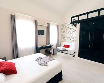 Hotel Domus - Málaga - Makuuhuone