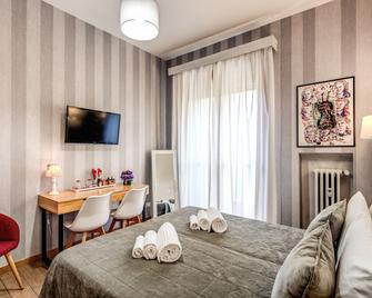 Santamaria Inn - Rome - Bedroom