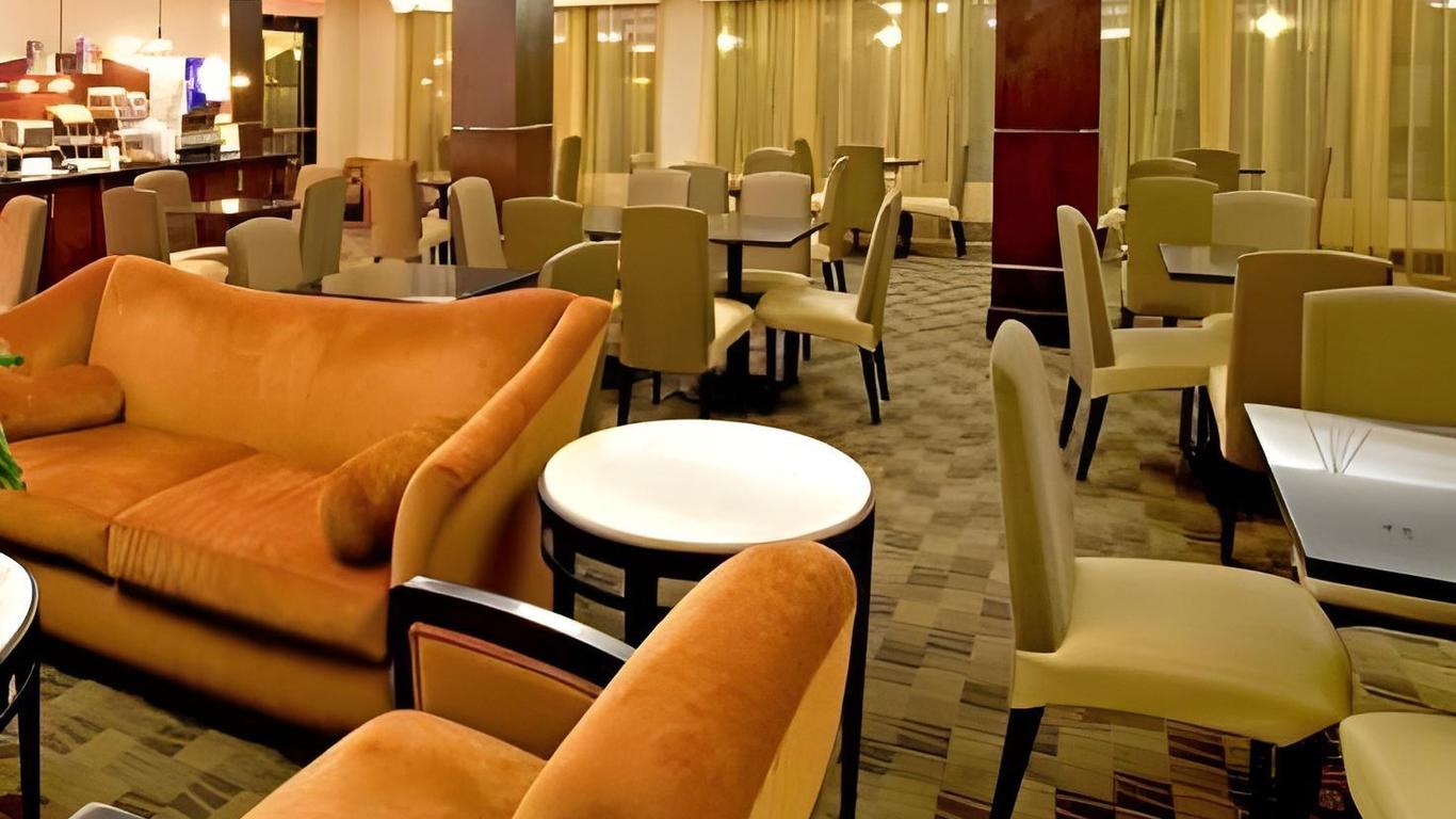 Holiday Inn Express & Suites Beeville By IHG
