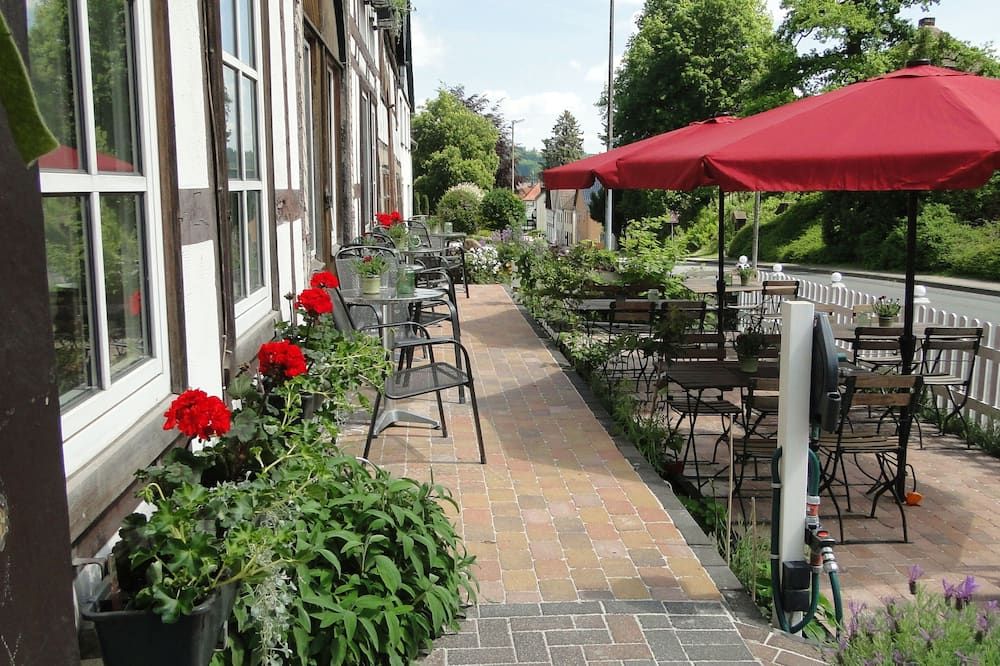 Hotel Hoxter Am Jakobsweg - Höxter - Binnenhof