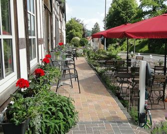 Hotel Hoxter Am Jakobsweg - Höxter - Patio