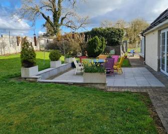 Charming 1-Bed Apartment in Barefield - Ennis - Patio