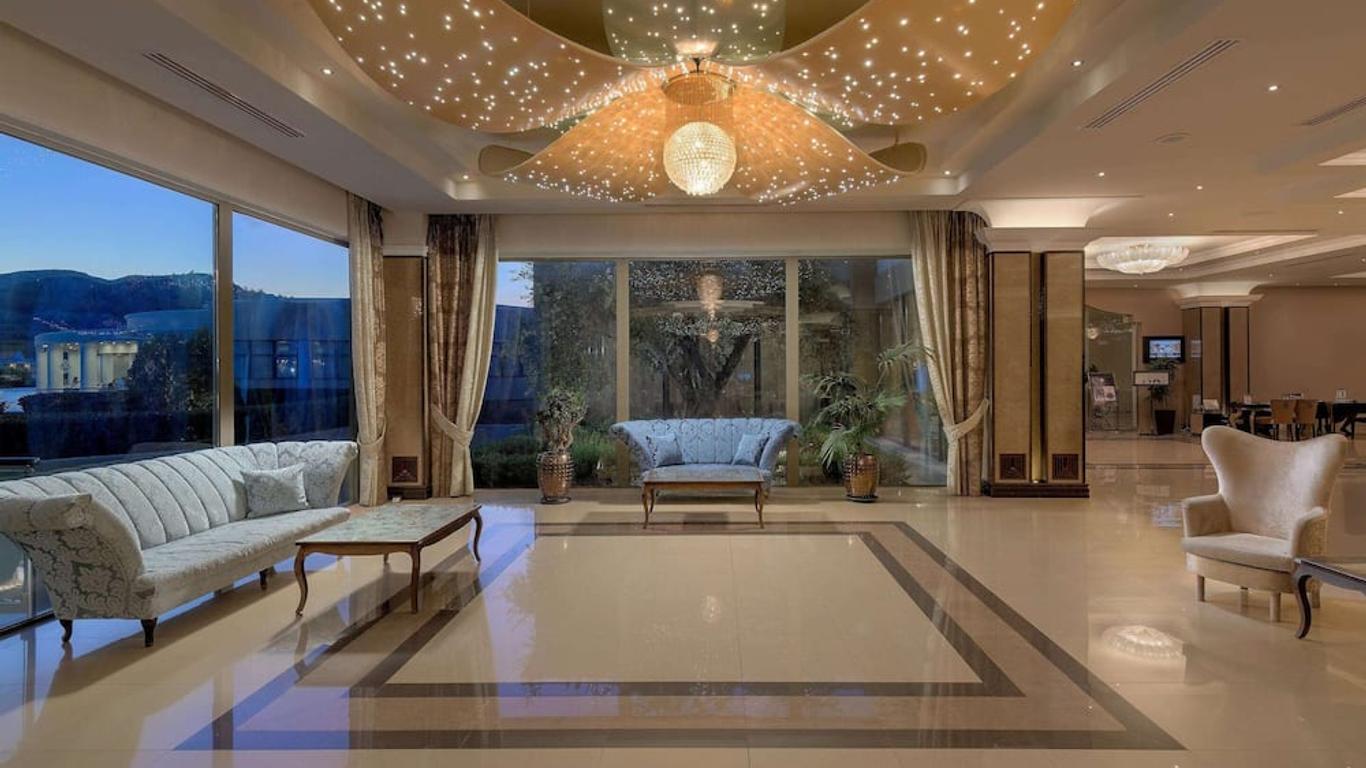 La Marquise Luxury Resort Complex