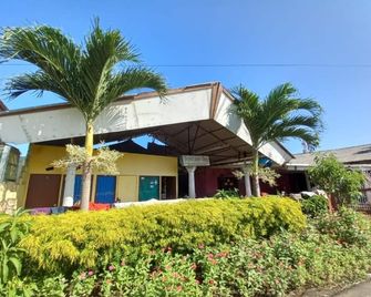 OYO 90555 Vina Pavilion - Bengkulu City - Building