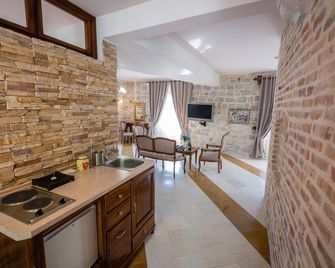 Hotel Villa Duomo - Kotor - Küche