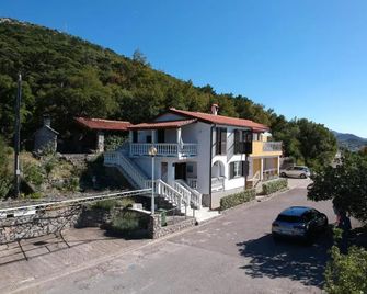 Apartments Turina - Sveti Juraj - Building