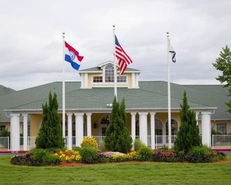 Diamond - The Suites at Fall Creek - ST - Branson - Building