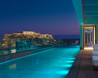 Nyx Esperia Palace Hotel Athens By Leonardo Hotels - Athens - Pool