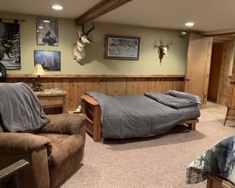 Four Seasons Log Guest House - Gallatin Gateway - Habitación