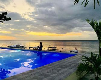 Bentrina Diving Resort - Mabini - Pool