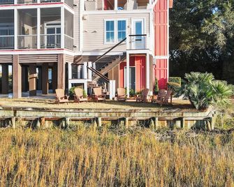 Regatta Inn - Adults Only - Charleston