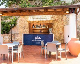 Hotel Villa Cute - Hvc - ליפארי - בר