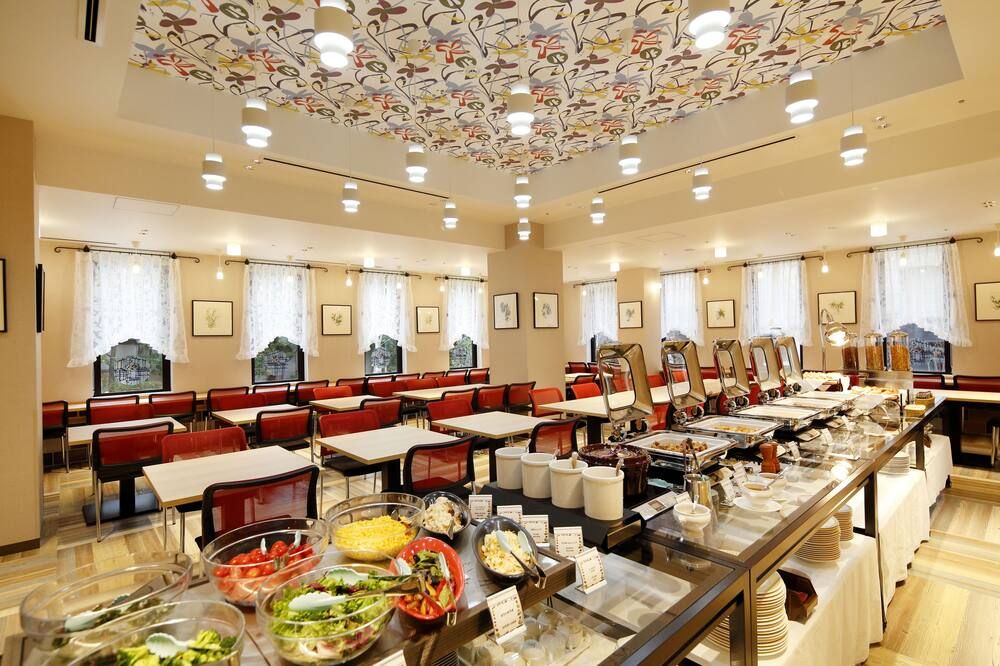 هوتل مونتي هيرمانا كوبي آمالي - كوبي - مطعم