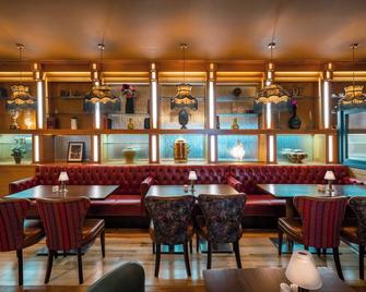 Raheen Woods Hotel - Athenry - Restaurante