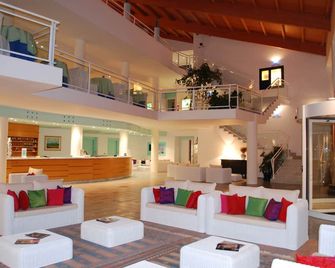 Hotel Luna Lughente - Olbia - Lobby