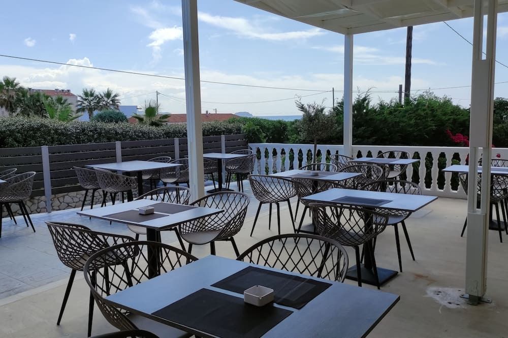 California Beach Hotel - Adults Only - Laganas - Restaurant