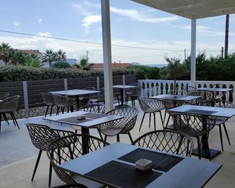 California Beach Hotel - Adults Only - Laganas - Restaurant
