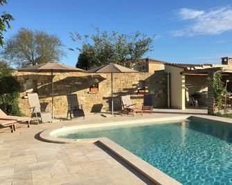 Restored Old Stone Farmhouse With Private Pool - Ideal For Families - Buje - Piscina