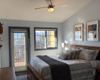 Fairmont Hot Springs Get-A-Way - Escape with Ease - Fairmont Hot Springs - Camera da letto