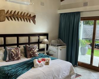 Whalesong Guest House - Saint Lucia - Bedroom