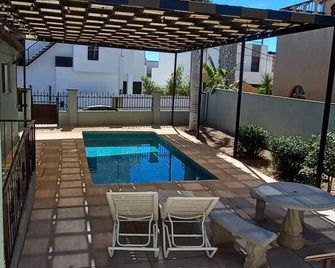 Almejas B. - San Carlos - Pool