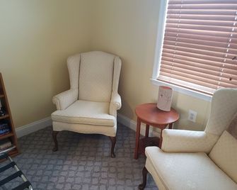 Blue Heron Inn - A Bed And Breakfast Llc - Solomons - Pokój dzienny