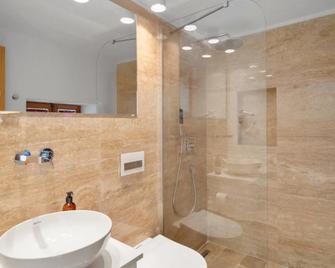 Kaya Guest House - Datça - Bathroom