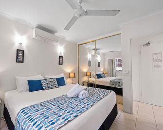 Marlin Waters Beachfront Apartments - Palm Cove - Habitación