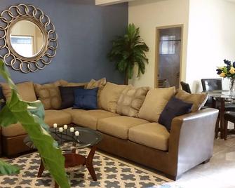 Best Value/Luxury 2 Bd Condo Near Hilton Hotel/Beach/Hospital Save /Must See! - Tamuning - Living room