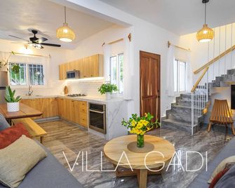 Villa Gadi - Roof Garden - Pizza Oven - Tiny Pool - Manzanillo - Living room