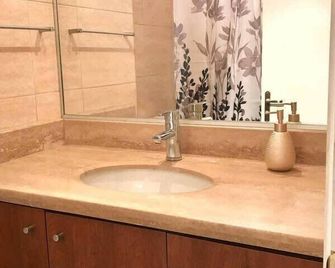 Bellavista Spotlight Apartment - Santiago - Kamar Mandi