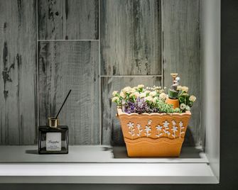 Han Yan Design Hotel - Yuchi Township - Room amenity