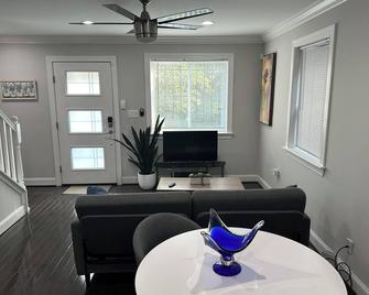 Home in Southeast Washington DC. - Washington