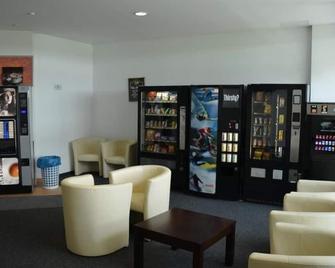 Low Budget Hostel - Múnich - Lounge