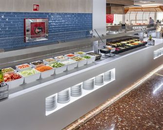 Hotel Ght Aquarium & Spa - יורט דה מאר - בופה