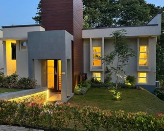Lake Villas Premium Kandy - Kandy - Κτίριο