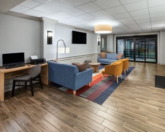 Garner Hotel Norman - University Area by IHG - Norman - Gebouw