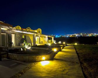 Thea Luxury Resort - Fira