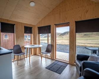 Paradise Cottages - Vik - Living room