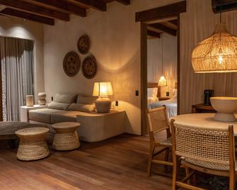 Makani Luxury Wanderlust - Tierra Bomba - Huiskamer