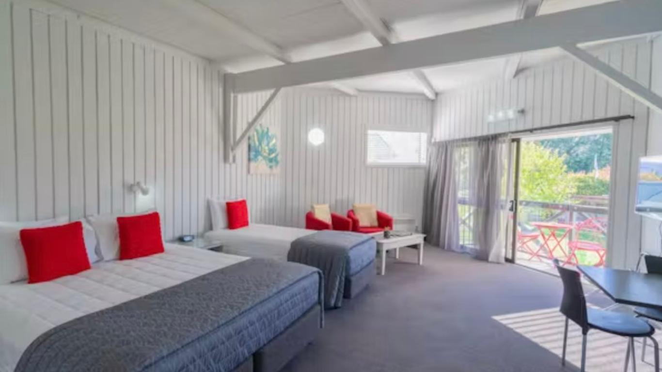 Asure Explorer Motel & Apartments