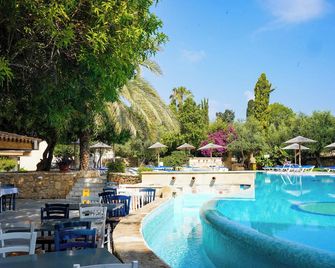 Basilica Holiday Resort - Pafos - Uima-allas