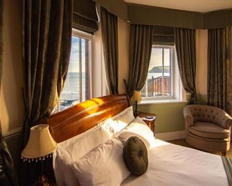 Hotel Victoria - Whitby - Bedroom